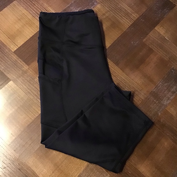 Crop legging short - Picture 3 of 3